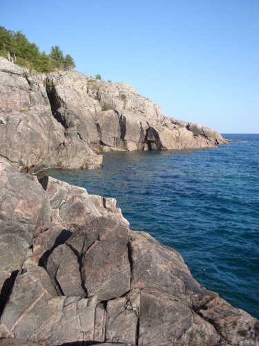 A photo of the Granite Lakeshore Cliff natural community type